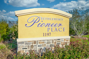 Photo of entrance sign to community
